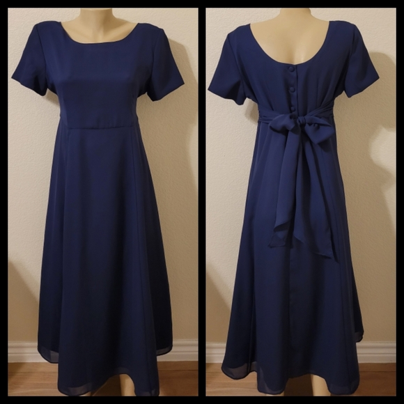 Stephanie Andrews navy form maxi dress - Picture 3 of 6